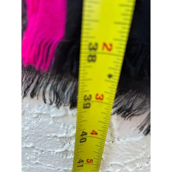 Kate Spade Womens Wool Frayed Edges Wool Scarf Shawl Black White 25x39 - Picture 7 of 8